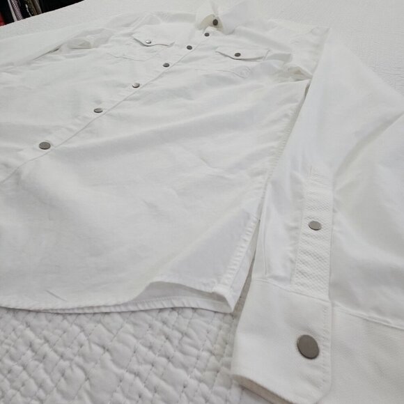 Calvin Klein Button Up Shirt Men's M White Slim Fit Snaps Long Sleeve EUC LN - Picture 2 of 15